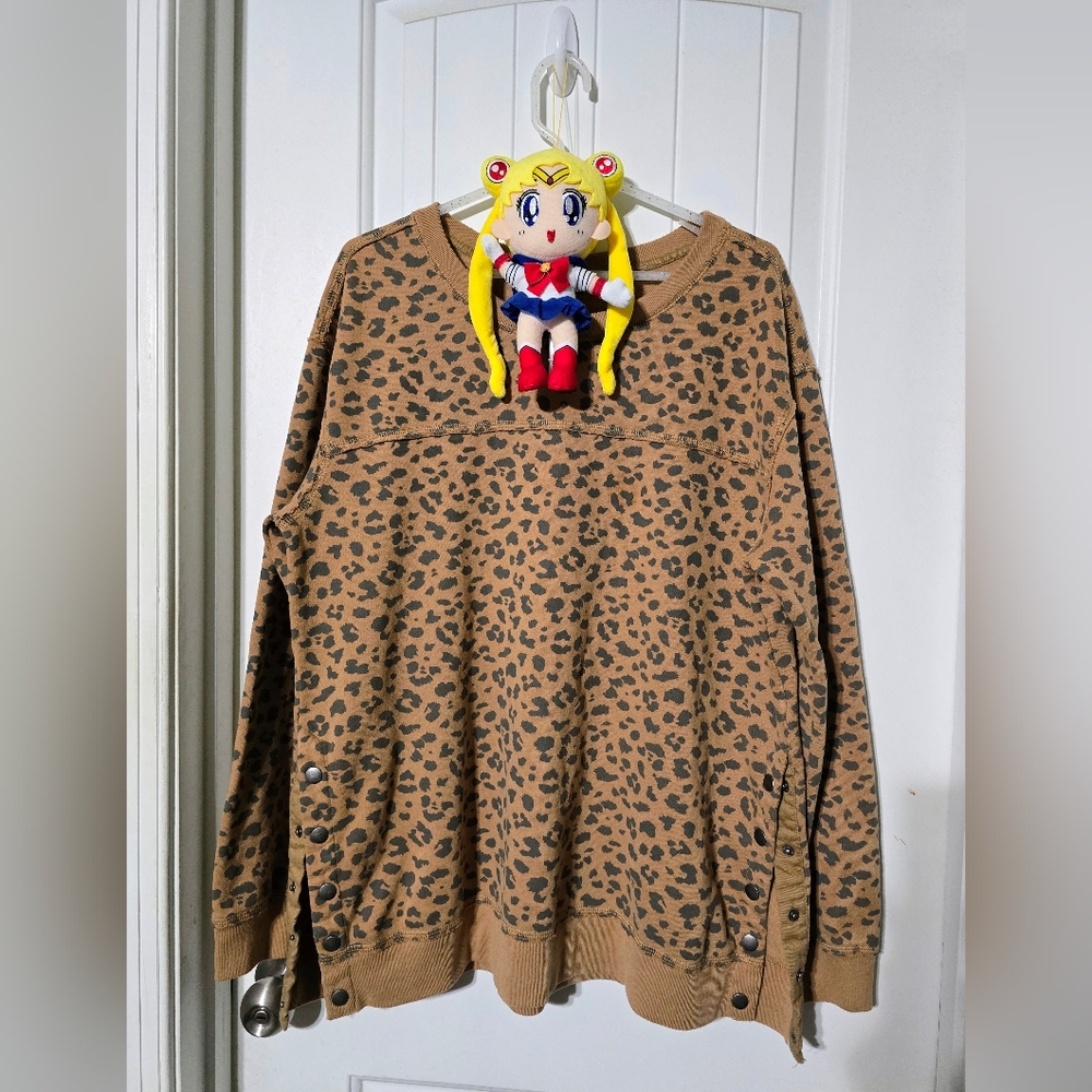 Abercrombie & Fitch Leopard Print Sweater - Brown